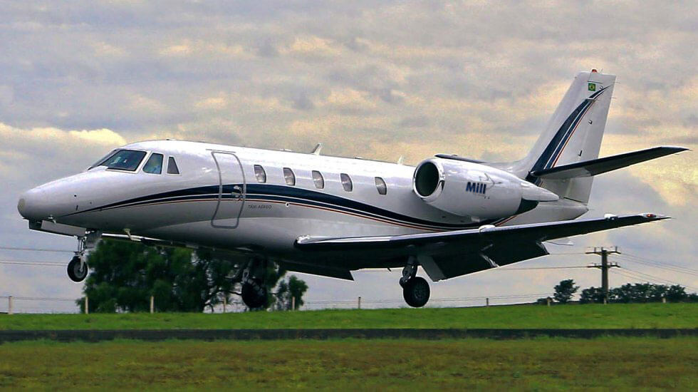 Avi&atilde;o XLS